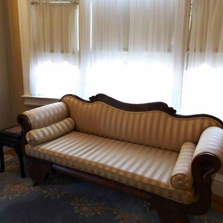 Edgewood Manor Inn Bed And Breakfast Providence Chambre photo