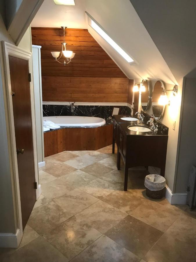 Edgewood Manor Inn Bed And Breakfast Providence Extérieur photo