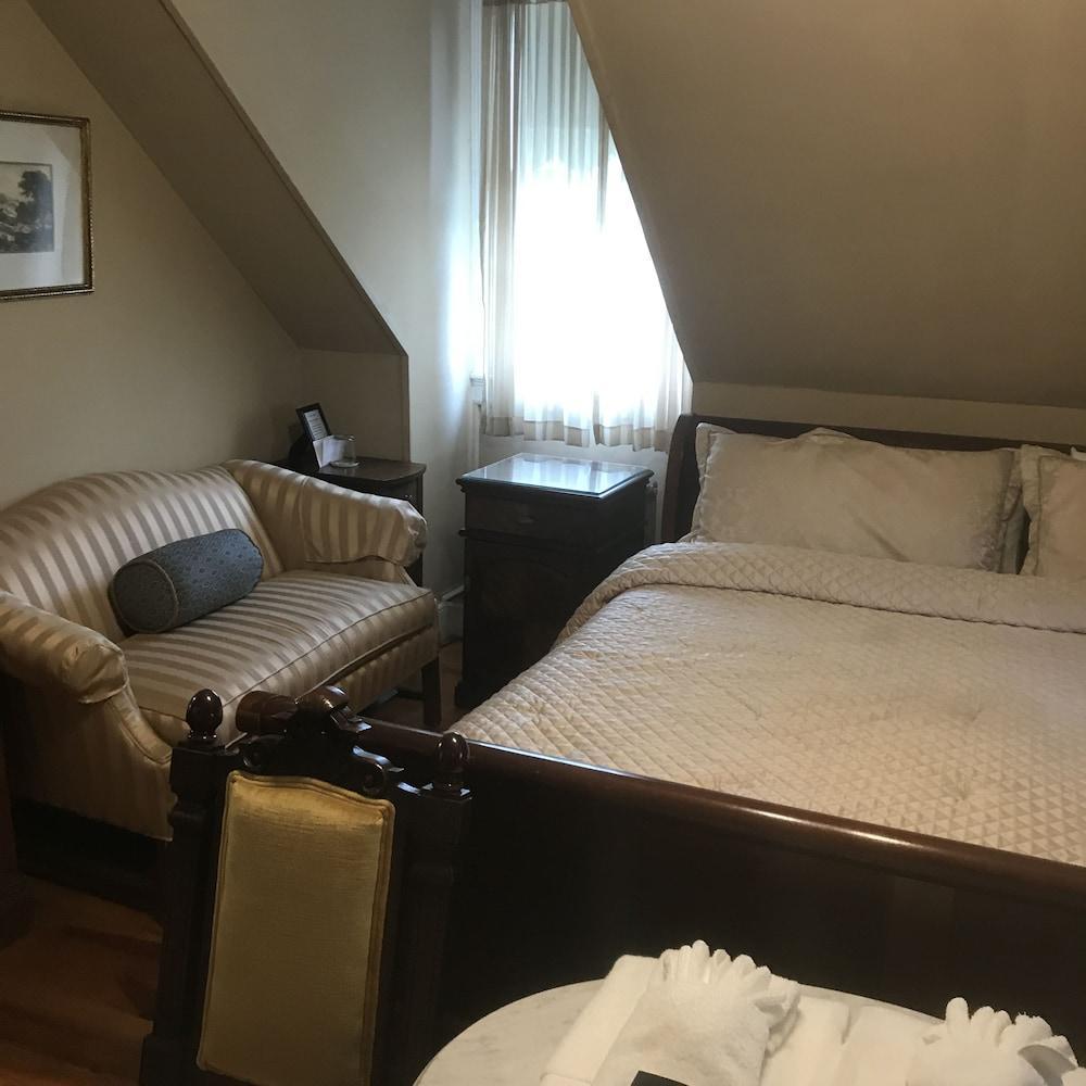Edgewood Manor Inn Bed And Breakfast Providence Extérieur photo