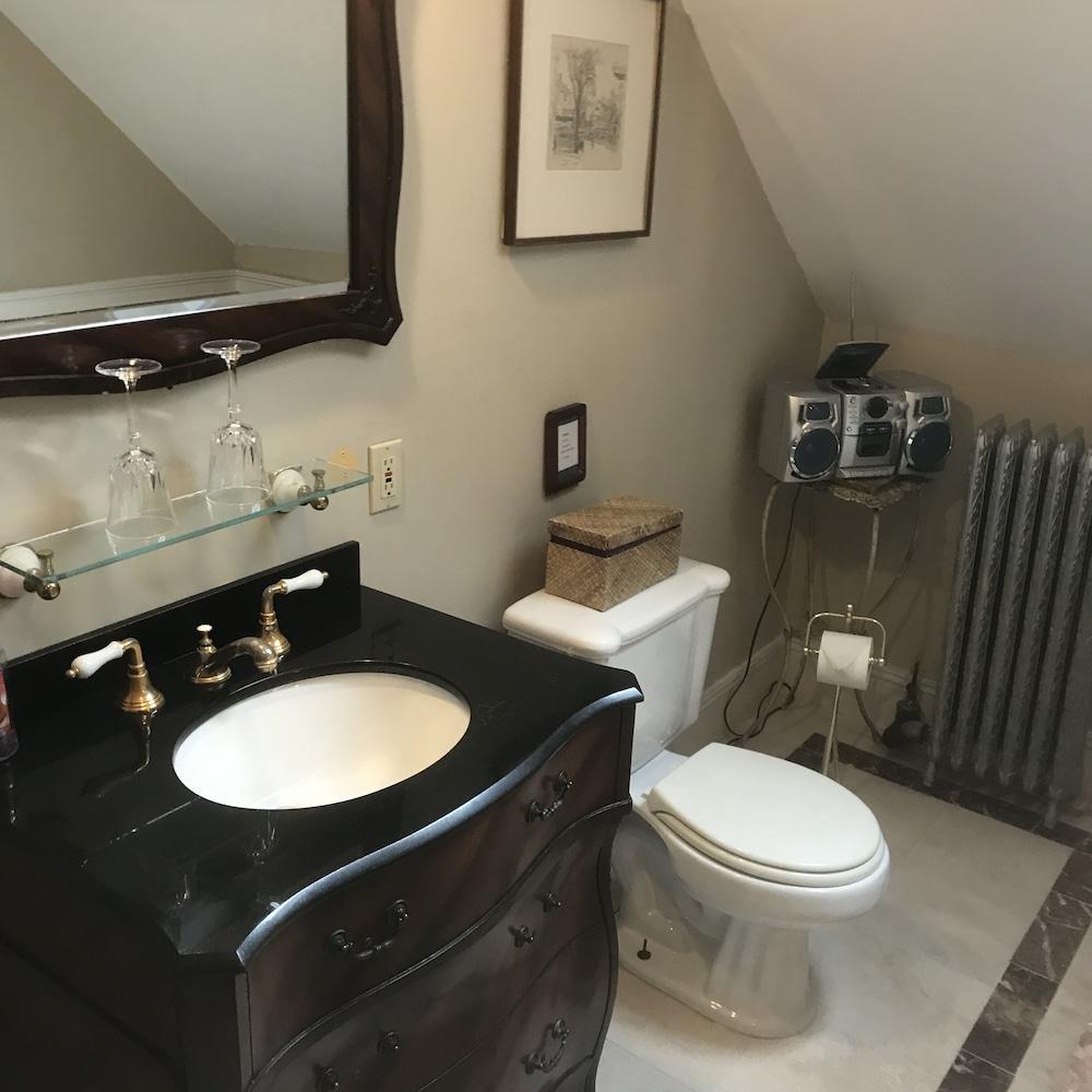 Edgewood Manor Inn Bed And Breakfast Providence Extérieur photo