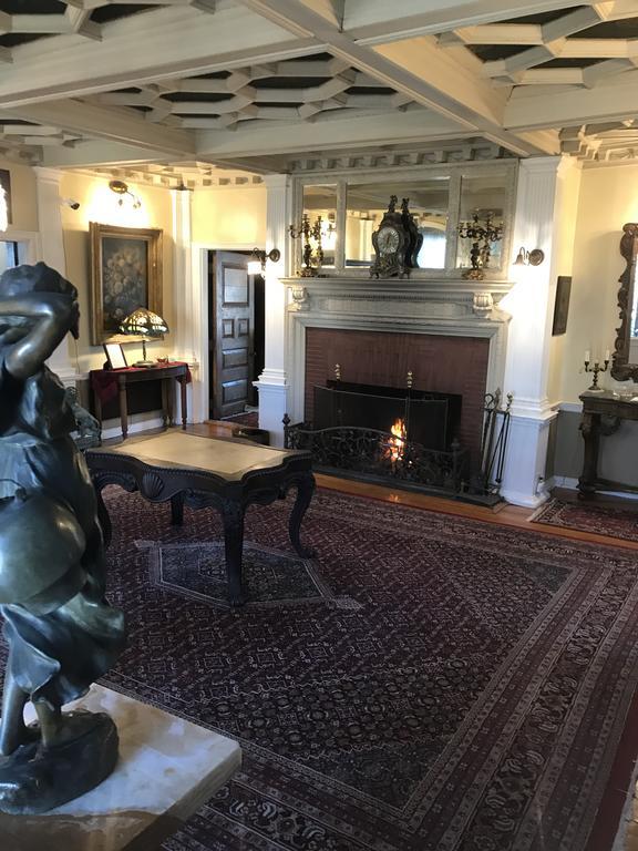 Edgewood Manor Inn Bed And Breakfast Providence Extérieur photo